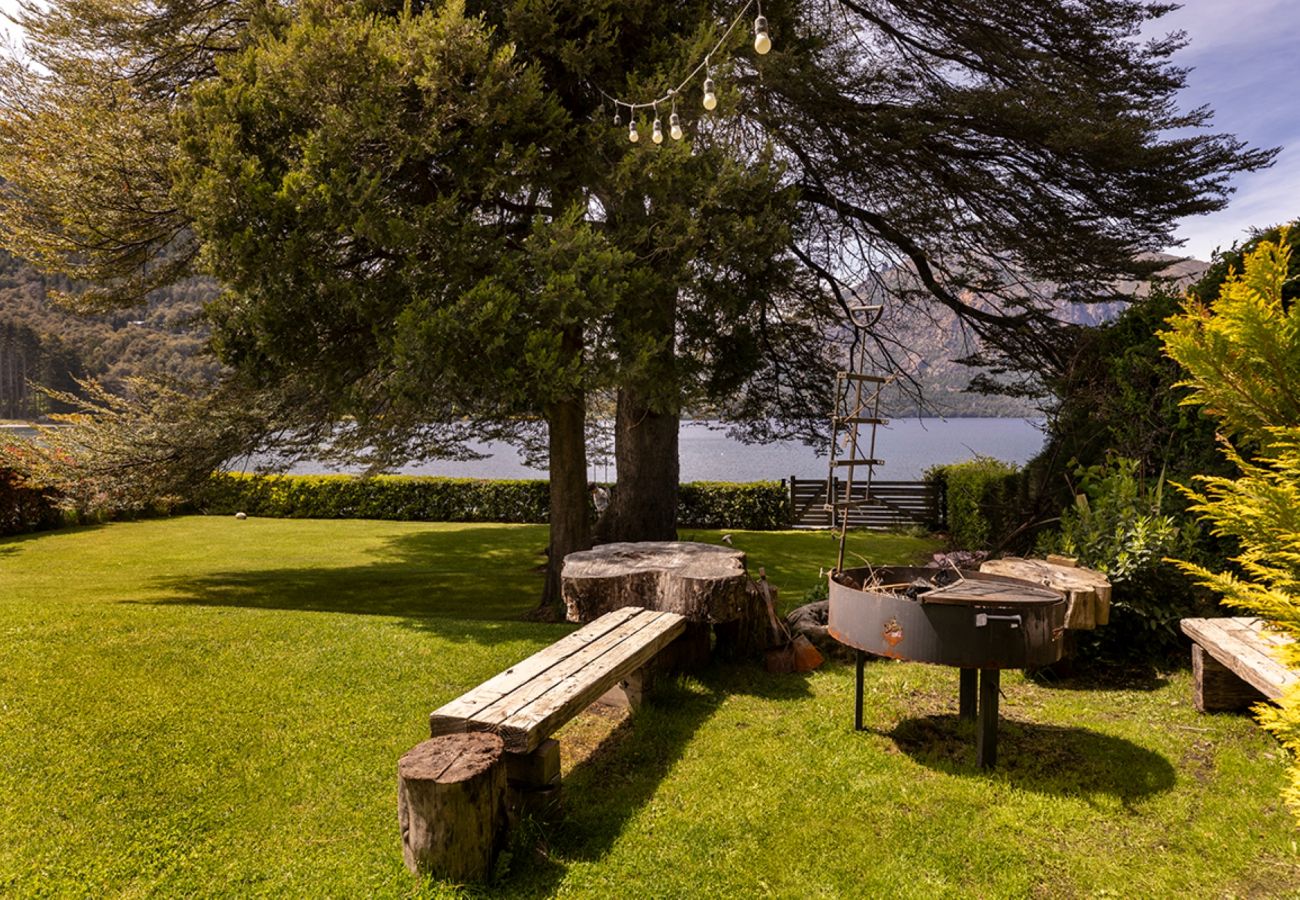 Casa en San Carlos de Bariloche - Beautiful lakefront house in Bariloche