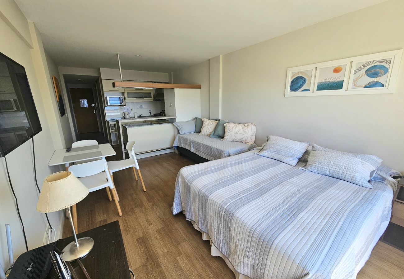 Estudio en San Carlos de Bariloche - Terrazas del lago I F con vista al lago Nahuel Hua