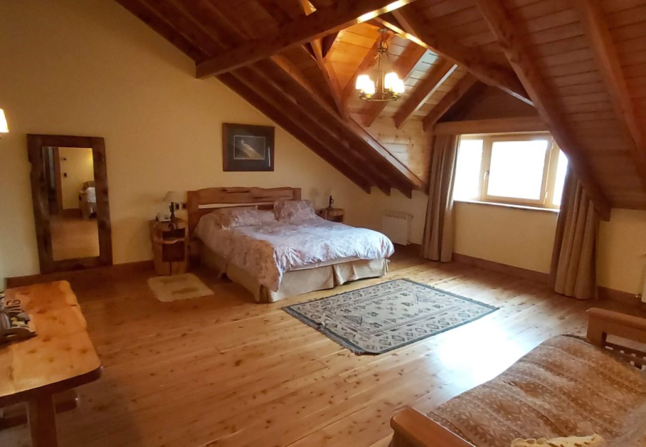 Casa en San Carlos de Bariloche - 10/12PAX ARE63 CRISTIAN