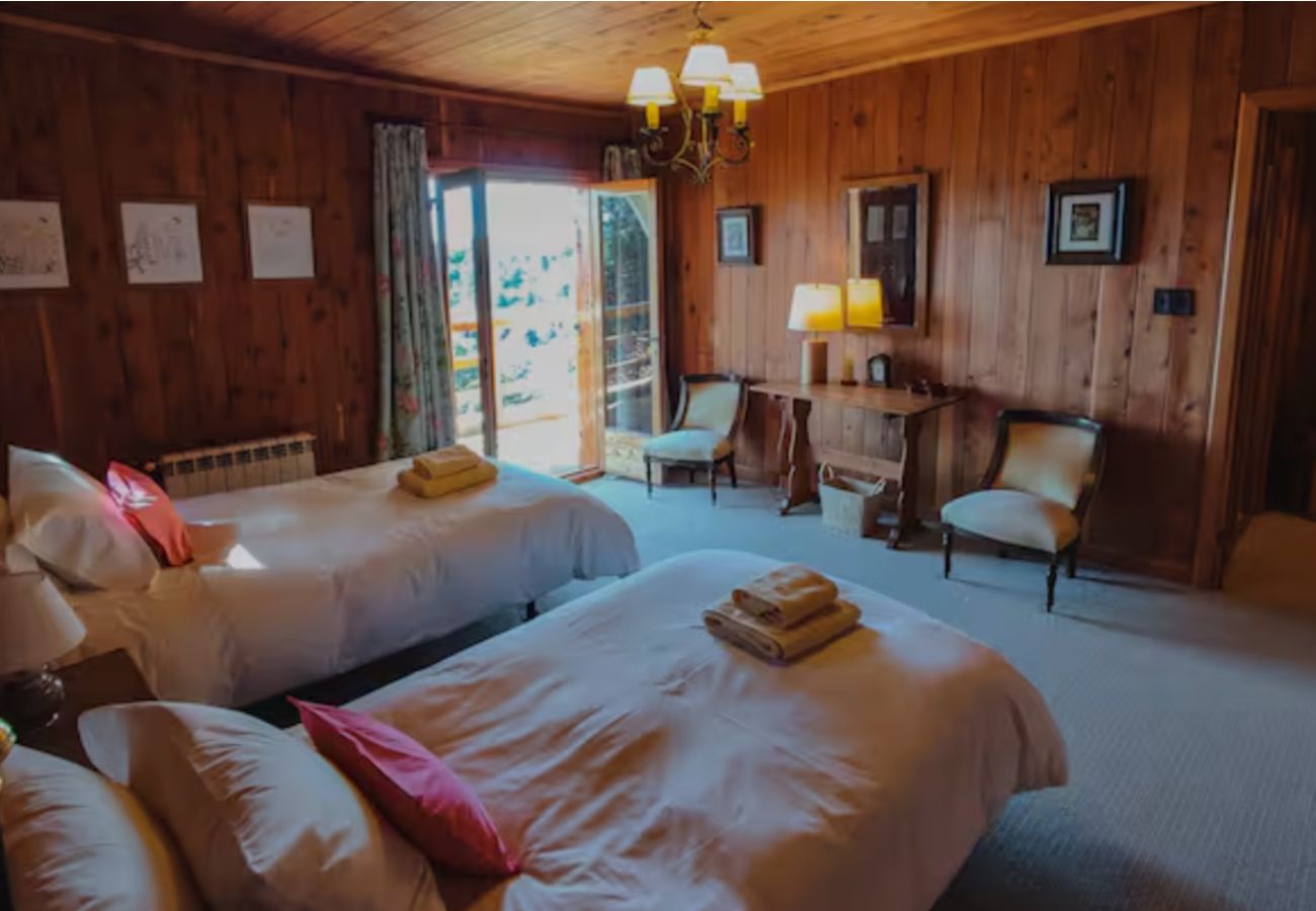 Casa en San Carlos de Bariloche - Beautiful house in Llao Llao, Bariloche