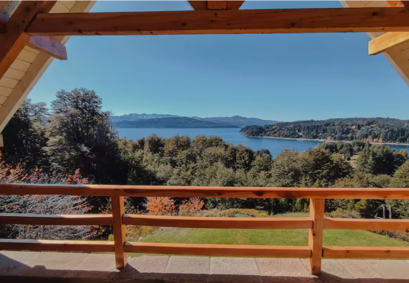 Casa en San Carlos de Bariloche - Beautiful house in Llao Llao, Bariloche