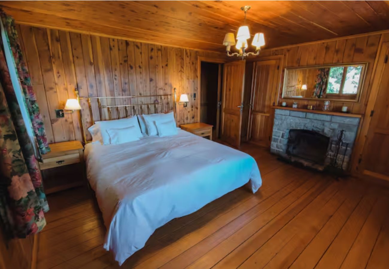 Casa en San Carlos de Bariloche - Beautiful house in Llao Llao, Bariloche