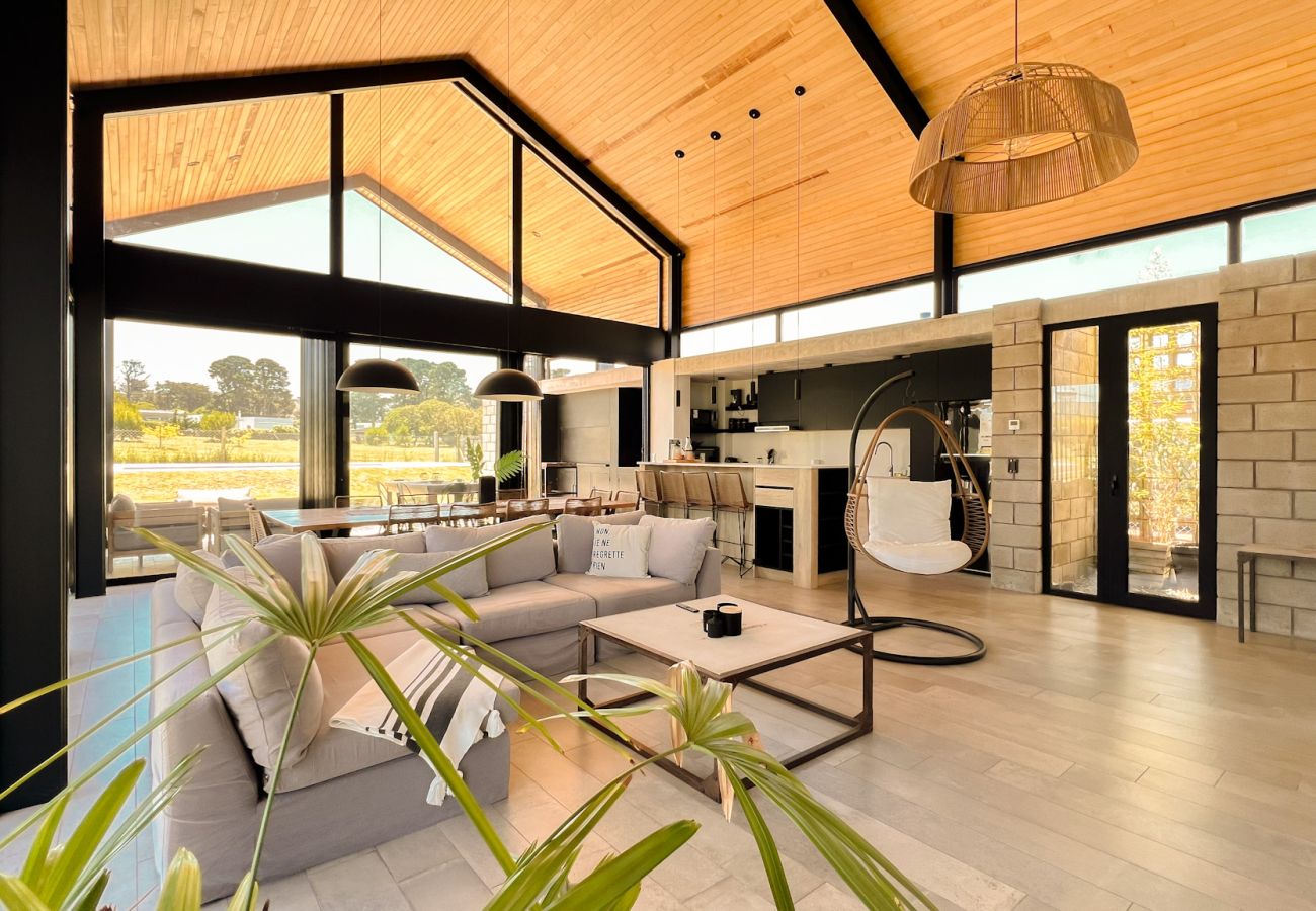 Casa en Chapadmalal - Estación Chapa | Casa Agustina | Hola Sur