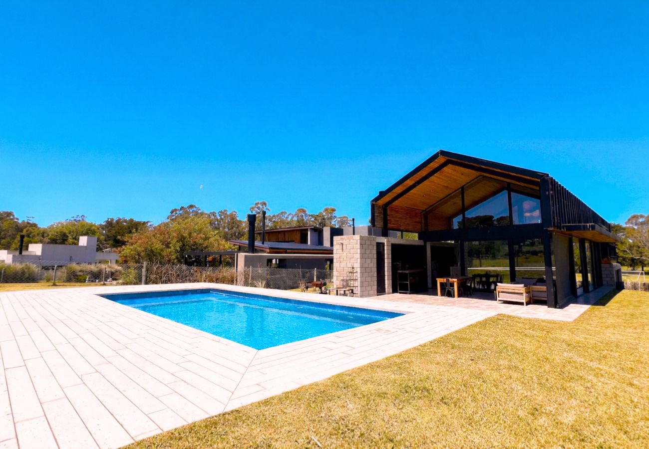 Casa en Chapadmalal - Estación Chapa | Casa Agustina | Hola Sur