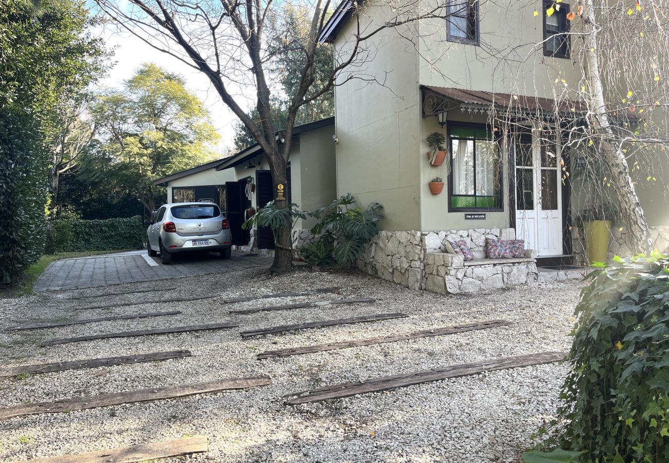 Casa en Mar Del Plata - Los Alamos | Casa Jazmín | Hola Sur
