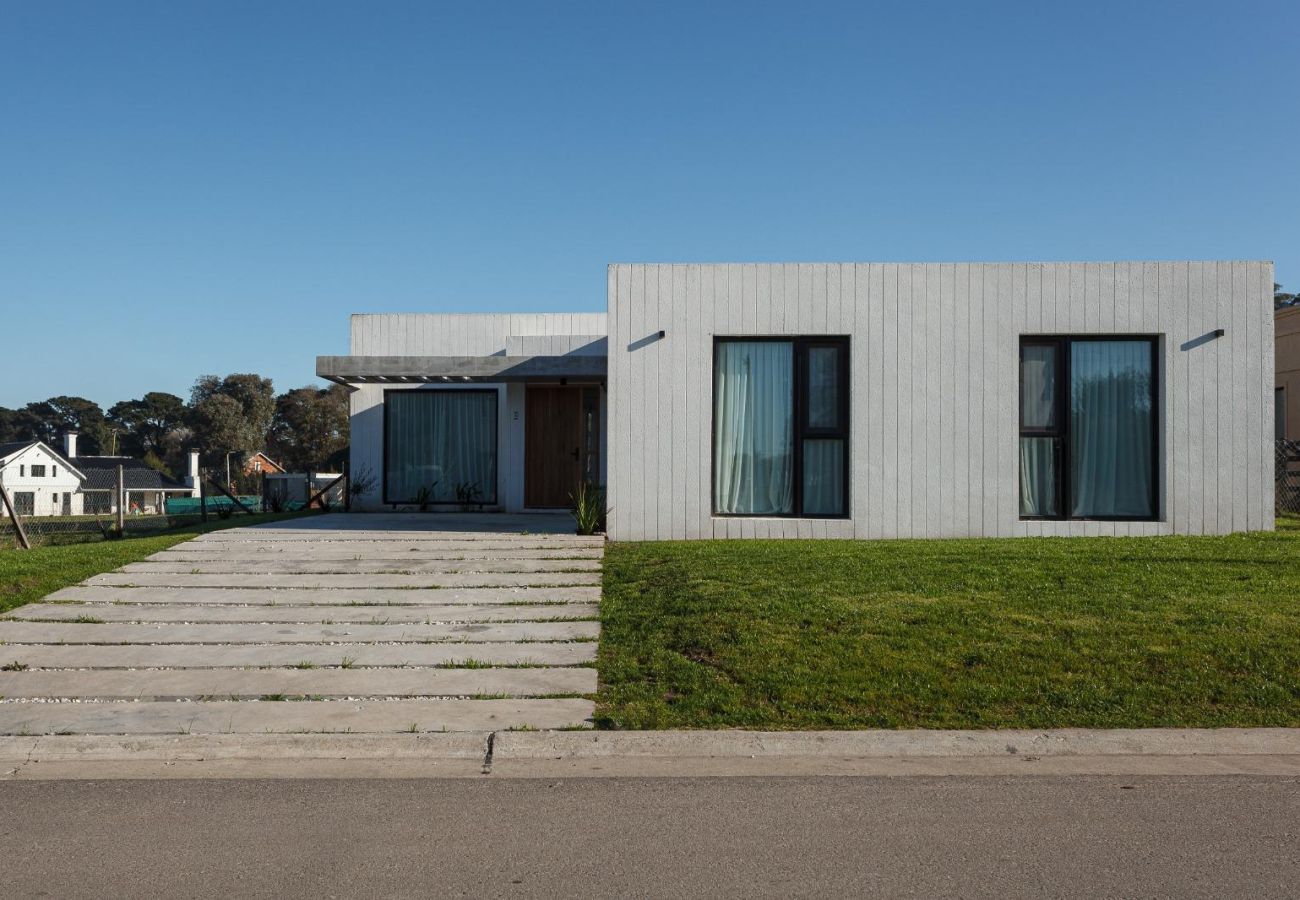 Casa en Mar Del Plata - Retiro Costero | Casa Pedro | Hola Sur