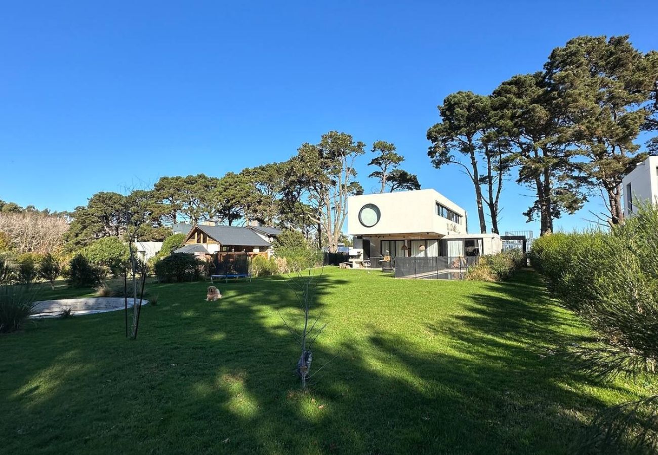 Casa en Chapadmalal - San Benito Retreat | Casa Felipe | Hola Sur