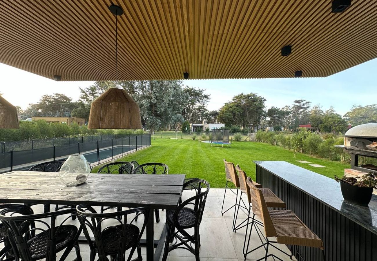 Casa en Chapadmalal - San Benito Retreat | Casa Felipe | Hola Sur