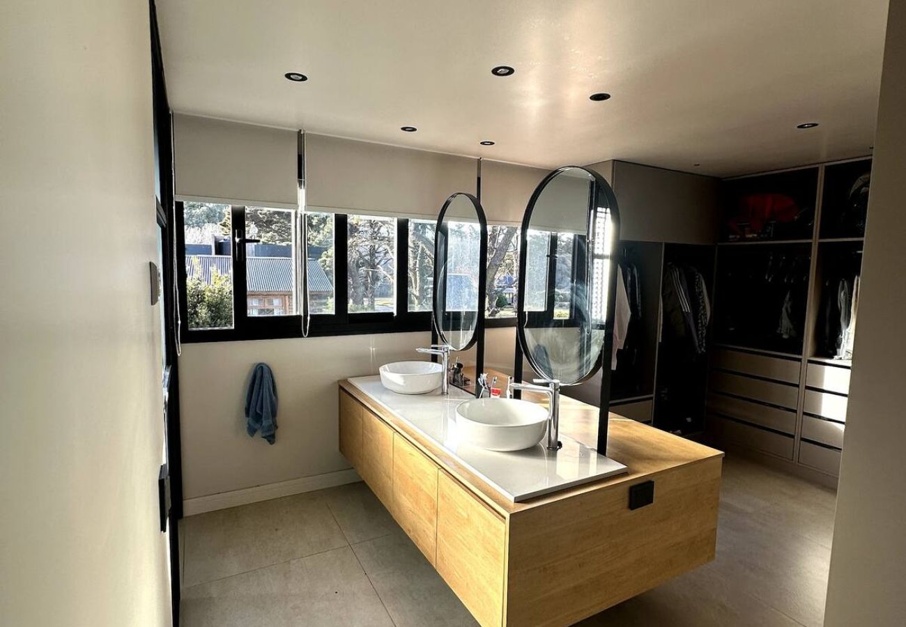 Casa en Chapadmalal - San Benito Retreat | Casa Felipe | Hola Sur