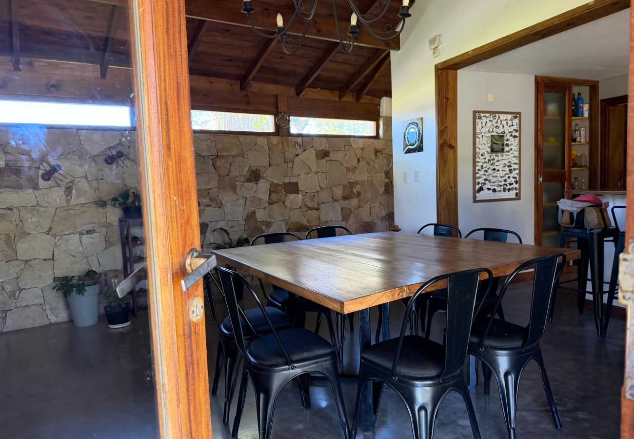 Casa en Mar Del Plata - Casa estilo Campo en Alfar | Casa Juan | Hola Sur