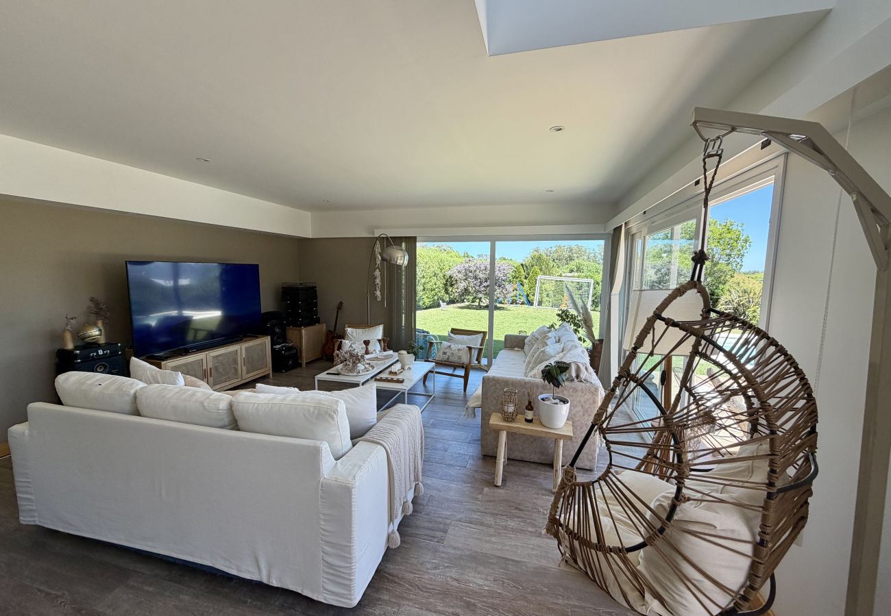 Casa en Mar Del Plata - Casa con Pileta en Arenas del Sur | Casa Belen | H