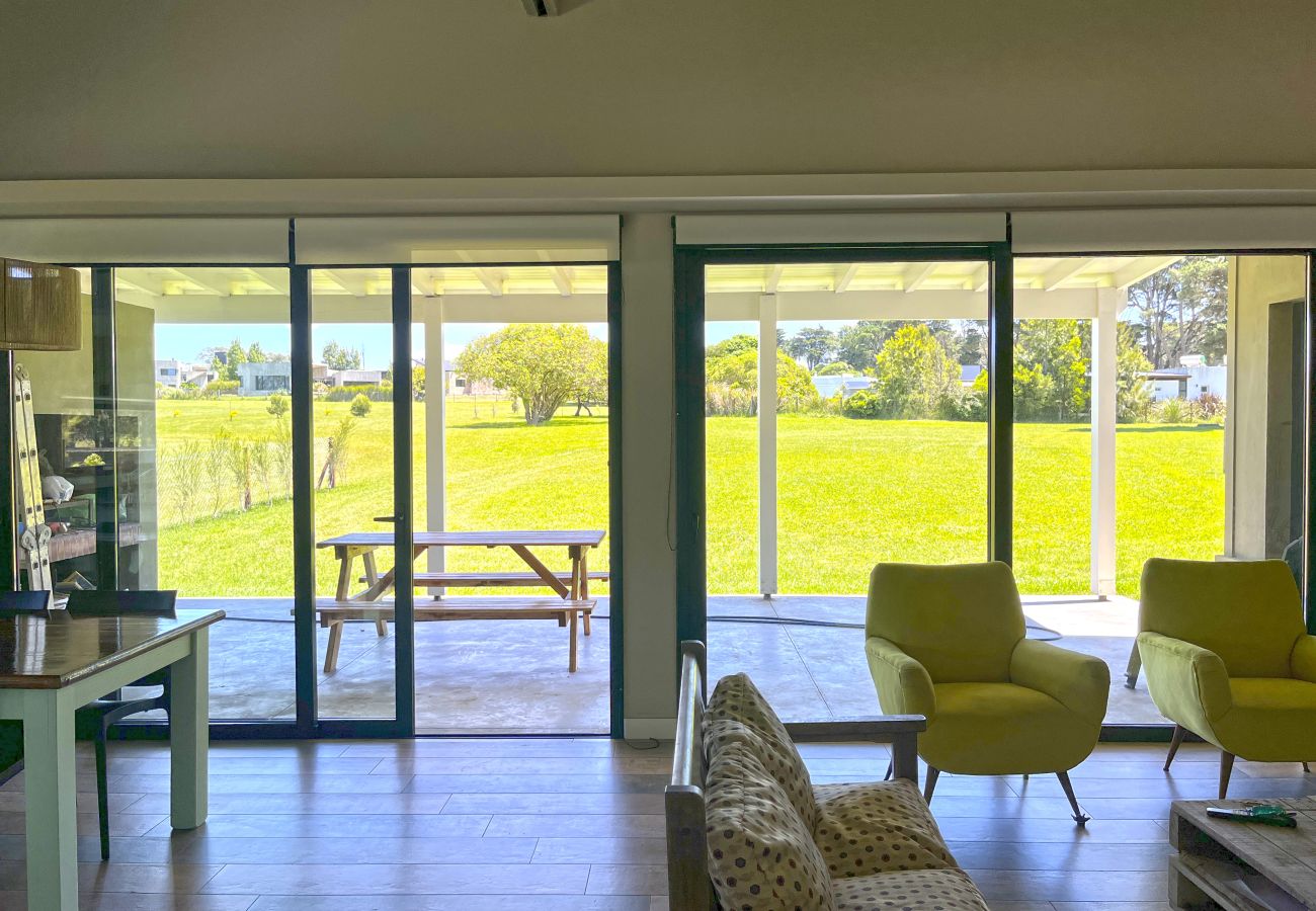 Casa en Chapadmalal - Atardeceres y naturaleza | Casa Santiago 267 | Hol