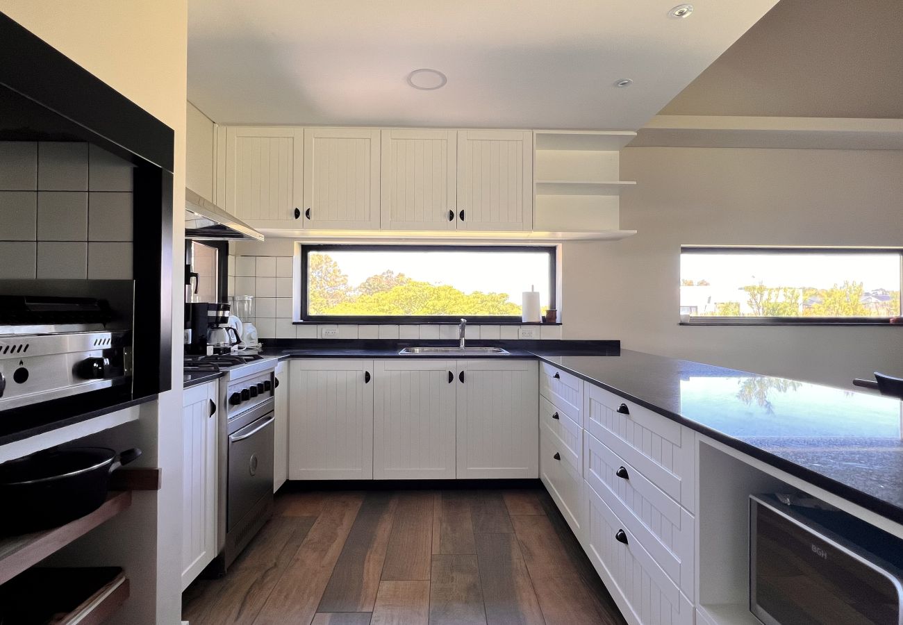 Casa en Chapadmalal - Atardecer y naturaleza | Casa Santi 267 | Hola Sur