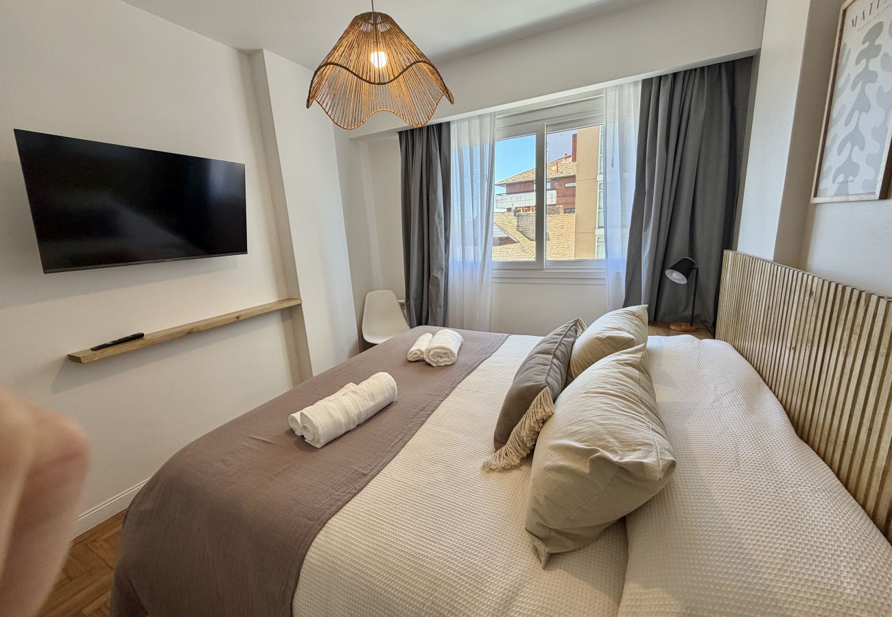 Apartamento en Mar Del Plata - Moderno y a pasos del mar | Depto Ana Maria | Hola