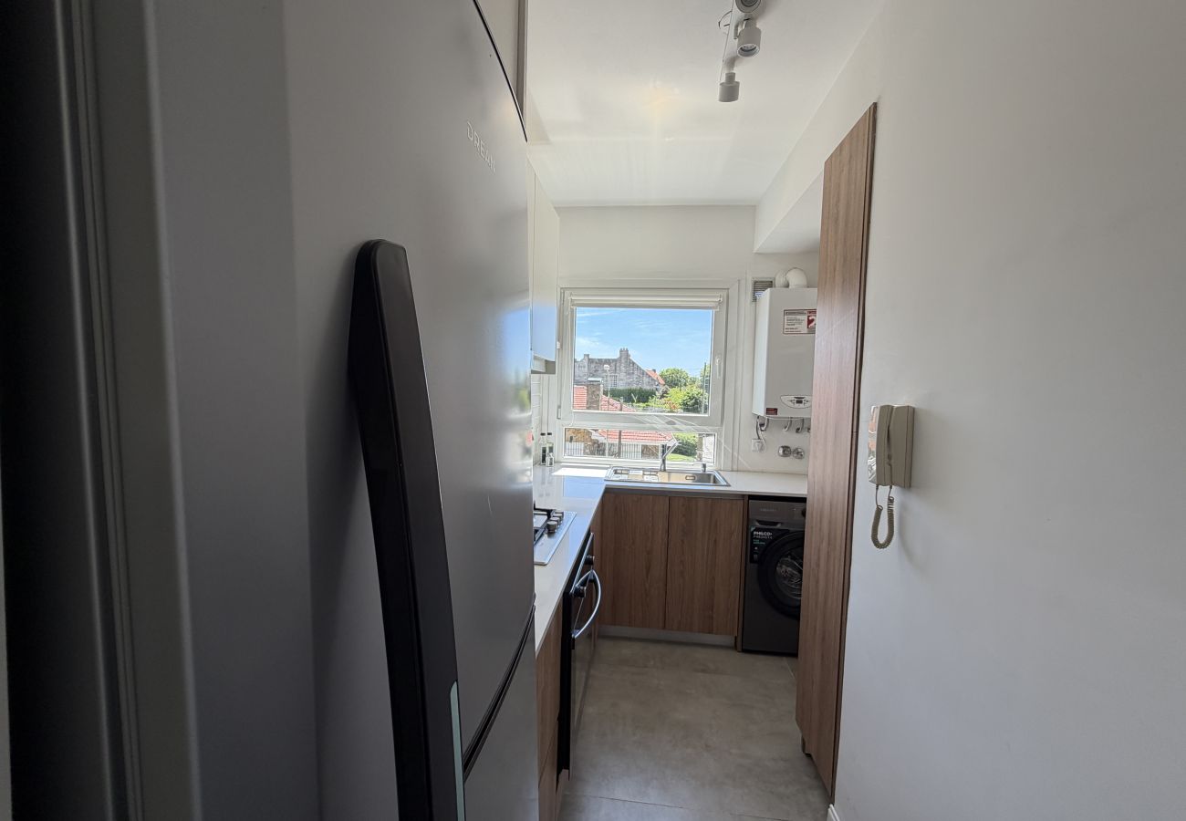 Apartamento en Mar Del Plata - Moderno y a pasos del mar | Depto Ana Maria | Hola