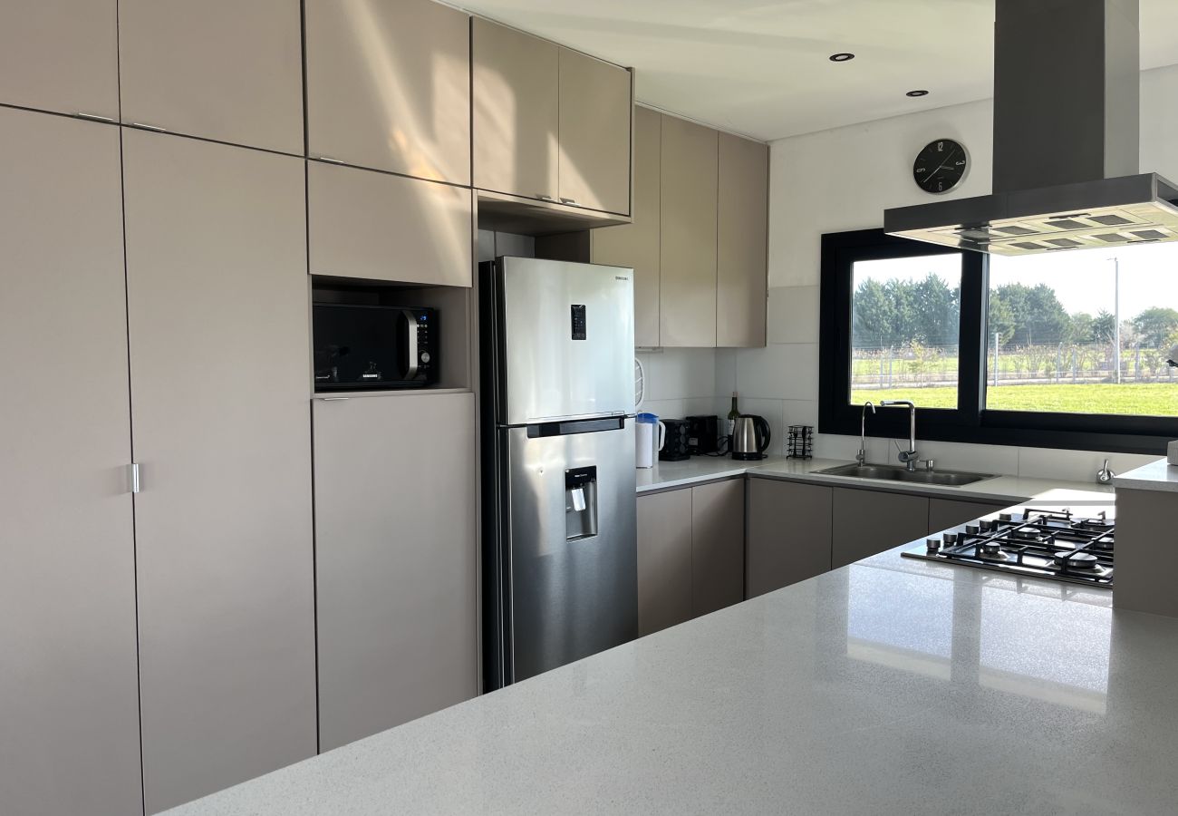 Casa en Mar Del Plata - Arenas House | Casa Romi | Hola Sur