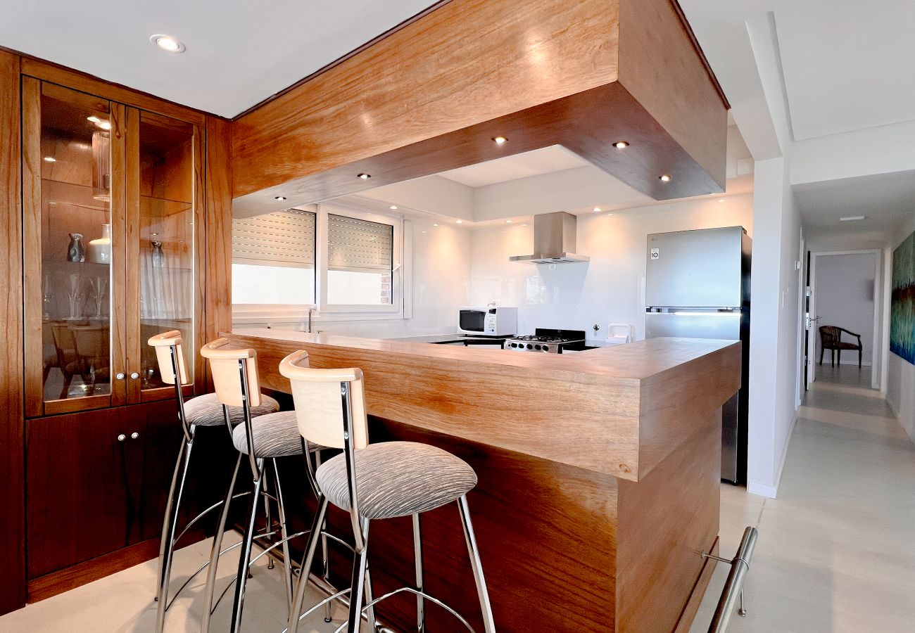 Apartamento en Mar Del Plata - Golf & Sea | Depto Vicky | Hola Sur