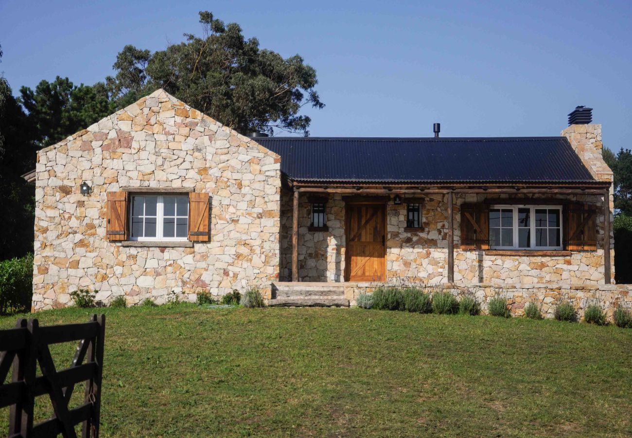 Casa en Chapadmalal - Casa OMA | Casa Dani | Hola Sur