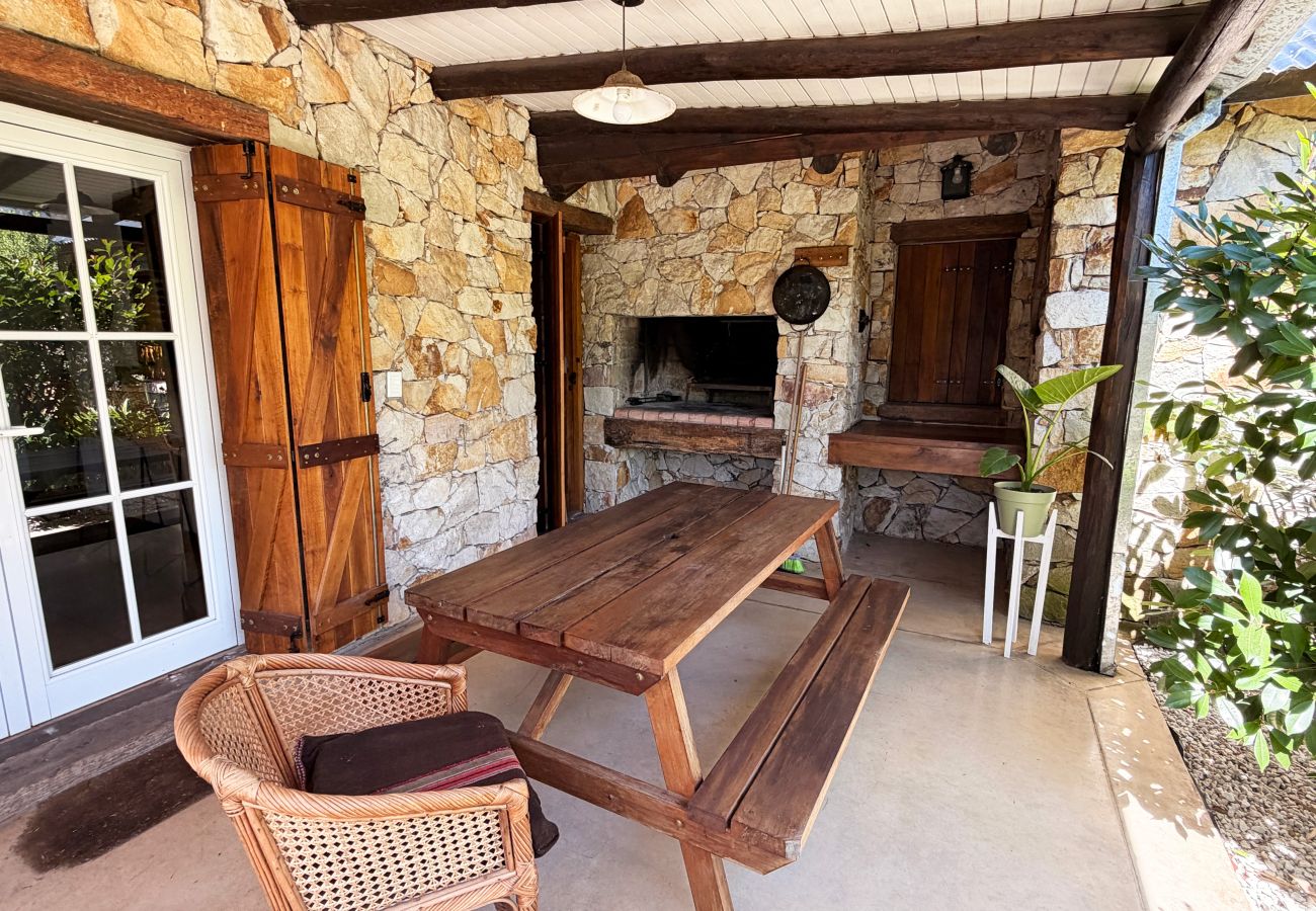 Casa en Chapadmalal - Casa OMA | Casa Dani | Hola Sur