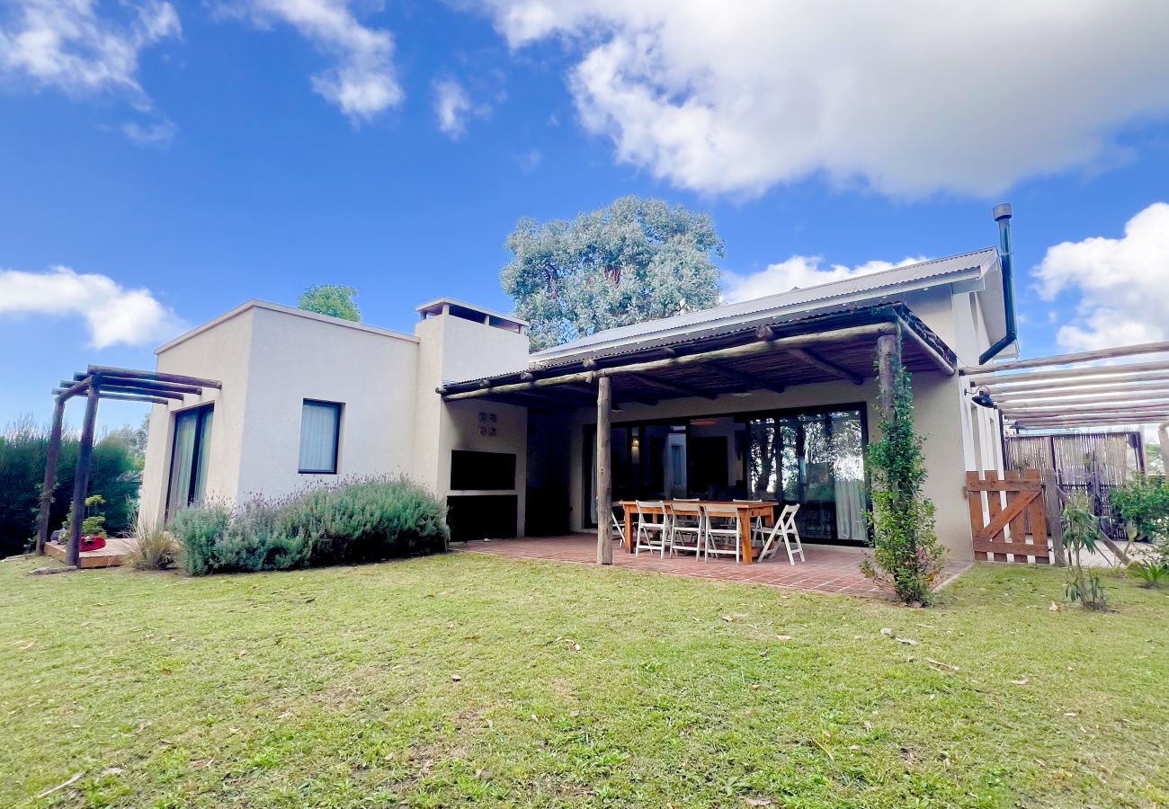 Casa en Chapadmalal - Casa Joaquin | Hola Sur