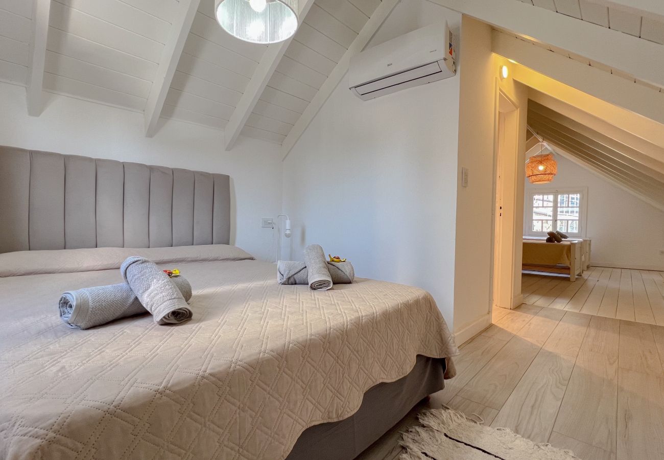 Apartamento en Mar Del Plata - Playa Grande Vibes | Depto Andres | Hola Sur