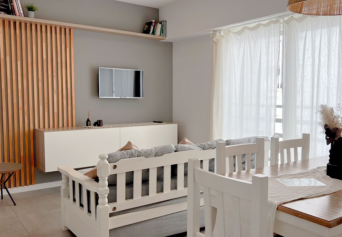 Apartamento en Mar Del Plata - Playa & Centro | Depto Guille | Hola Sur
