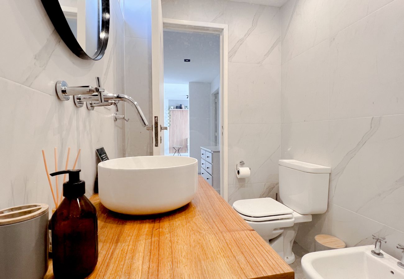Apartamento en Mar Del Plata - Playa & Centro | Depto Guille | Hola Sur