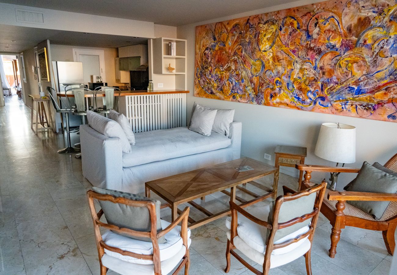 Apartamento en Mar Del Plata - Playa Chica | Depto Malecón | Hola Sur