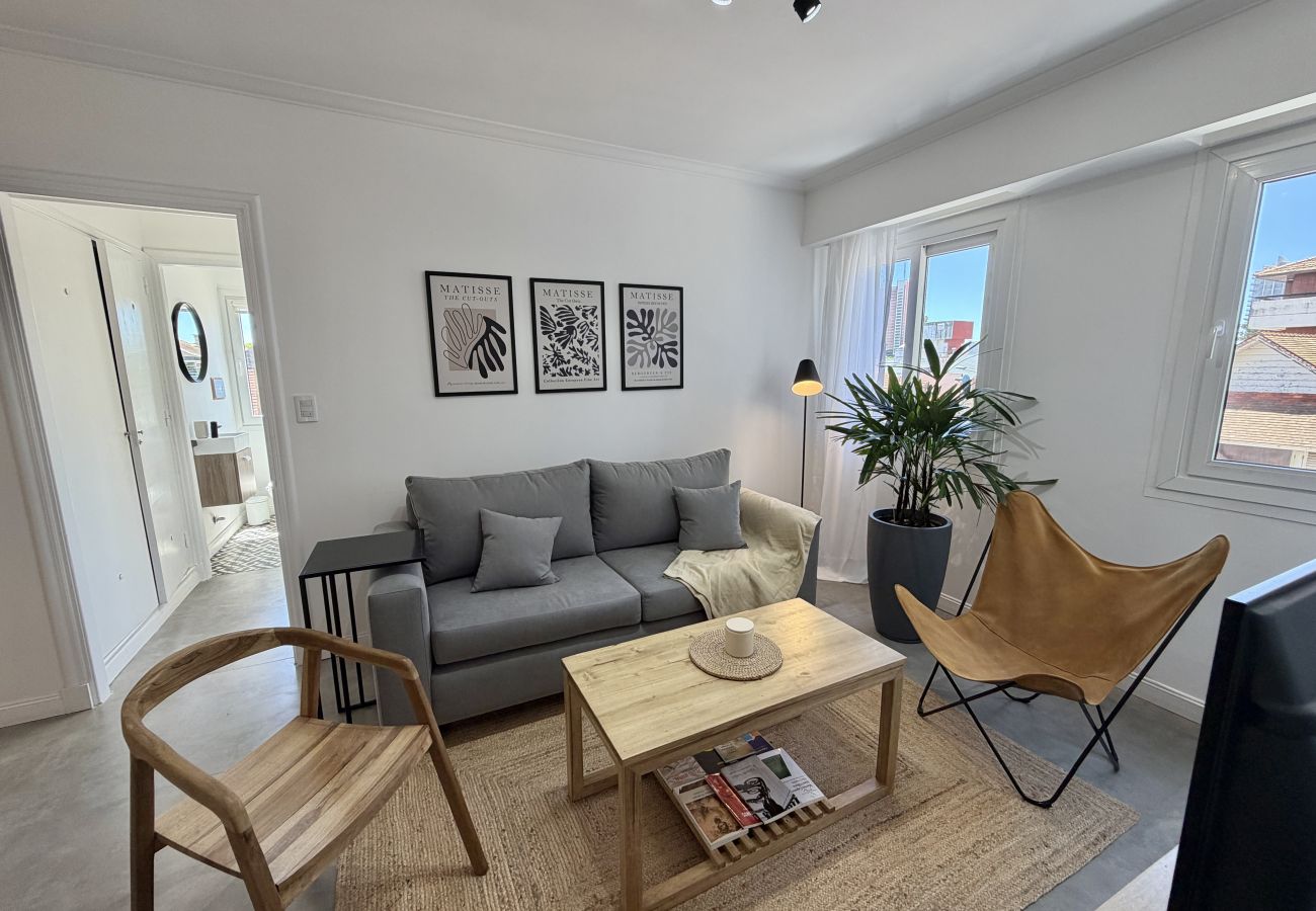 Apartamento em Mar Del Plata - Playa Grande - Depto 3 Amb - MARZ/DIC