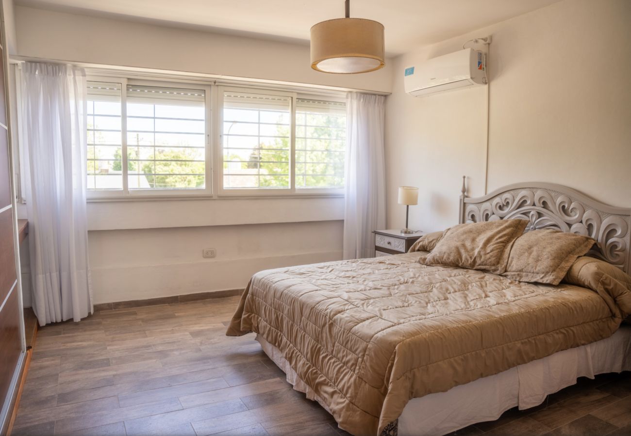 Casa em Mar Del Plata - Colinas de Peralta Ramos - Casa 3 Amb - MARZ/DIC