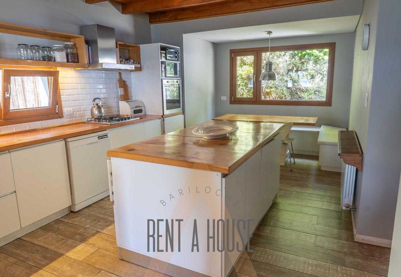 Casa em San Carlos de Bariloche - 08/10PAX PENI04C PADRO