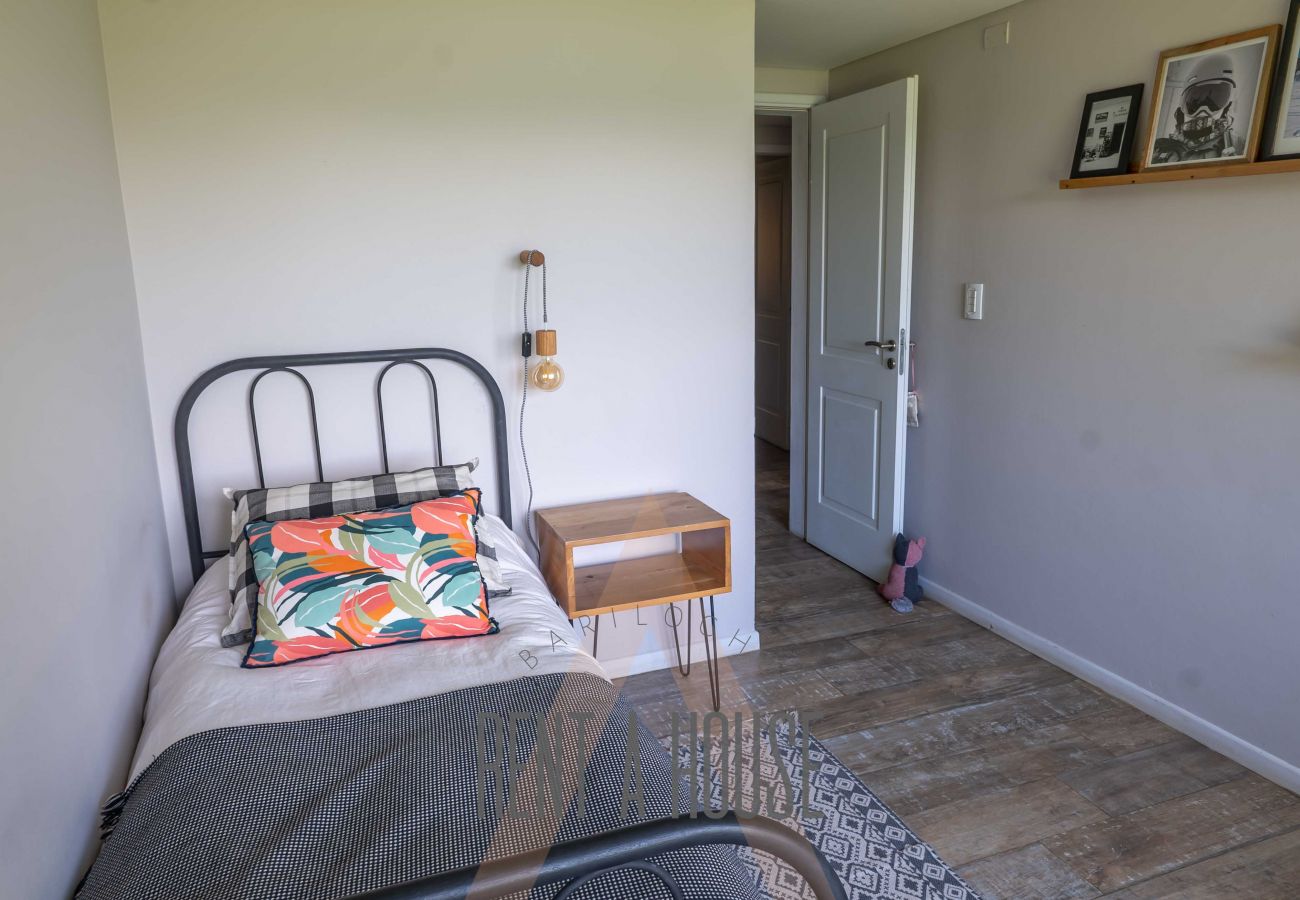Casa em San Carlos de Bariloche - 08/10PAX PENI04C PADRO