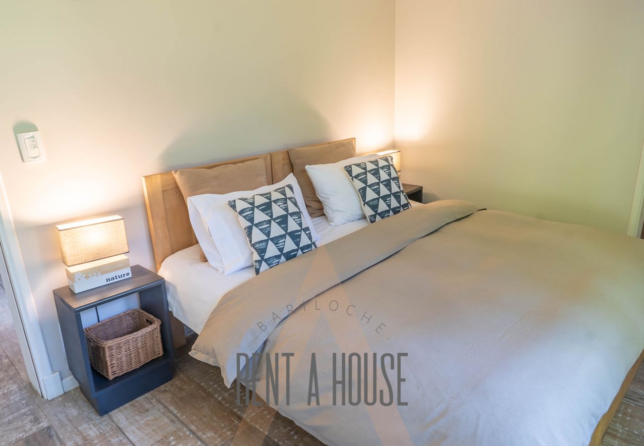 Casa em San Carlos de Bariloche - 08/10PAX PENI04C PADRO