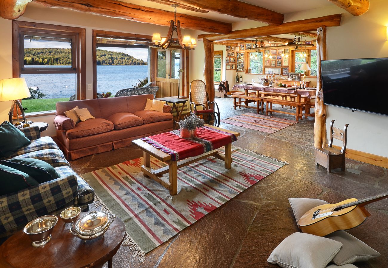 Casa em San Carlos de Bariloche - 11PAX HUAPI17C ESCG