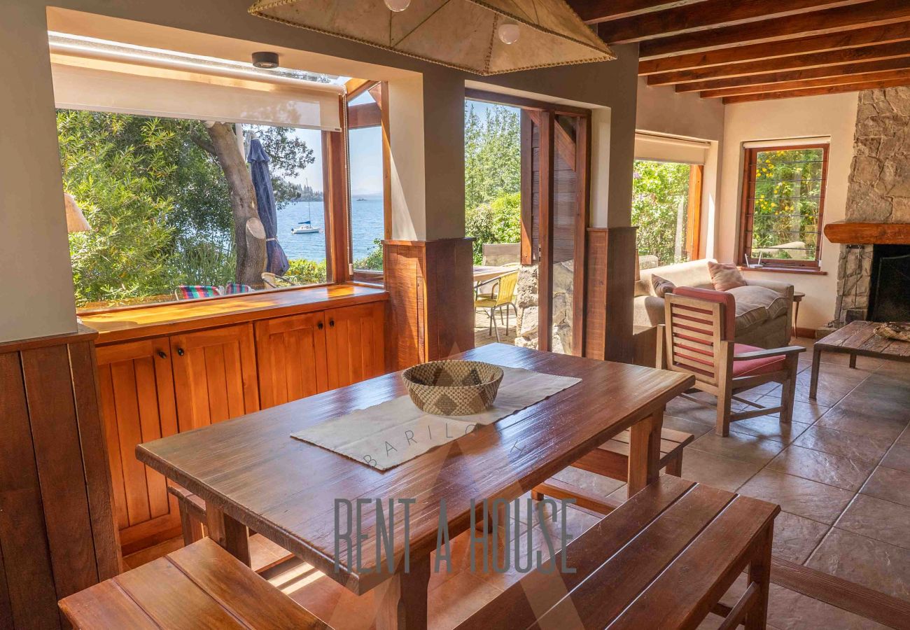 Cabana em San Carlos de Bariloche - 08PAX HUAPI20C ESBQUE
