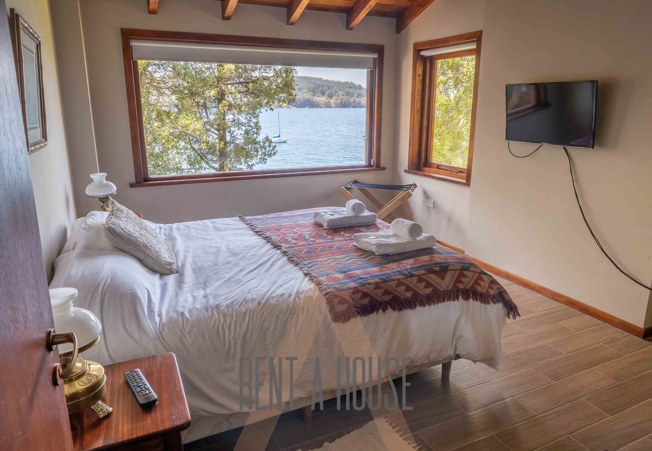 Cabana em San Carlos de Bariloche - 08PAX HUAPI20C ESBQUE