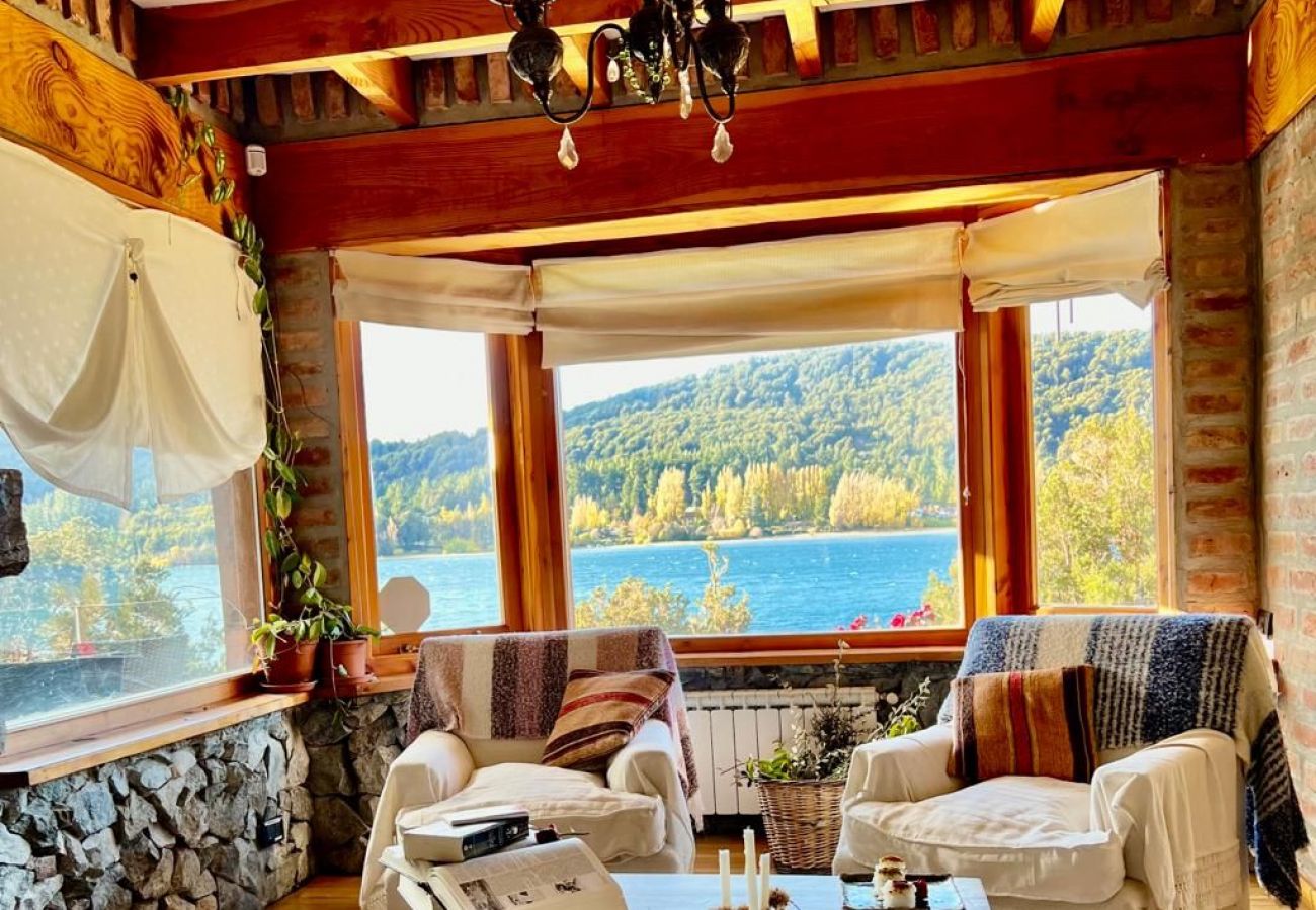 Casa em San Carlos de Bariloche - 08PAX HUAPI07C NORA