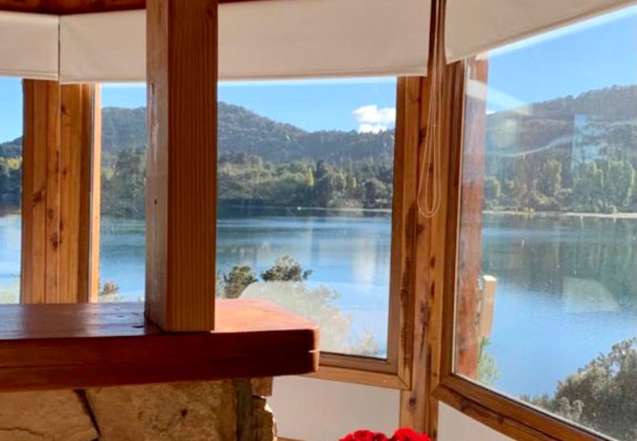 Casa em San Carlos de Bariloche - 08PAX HUAPI07C NORA