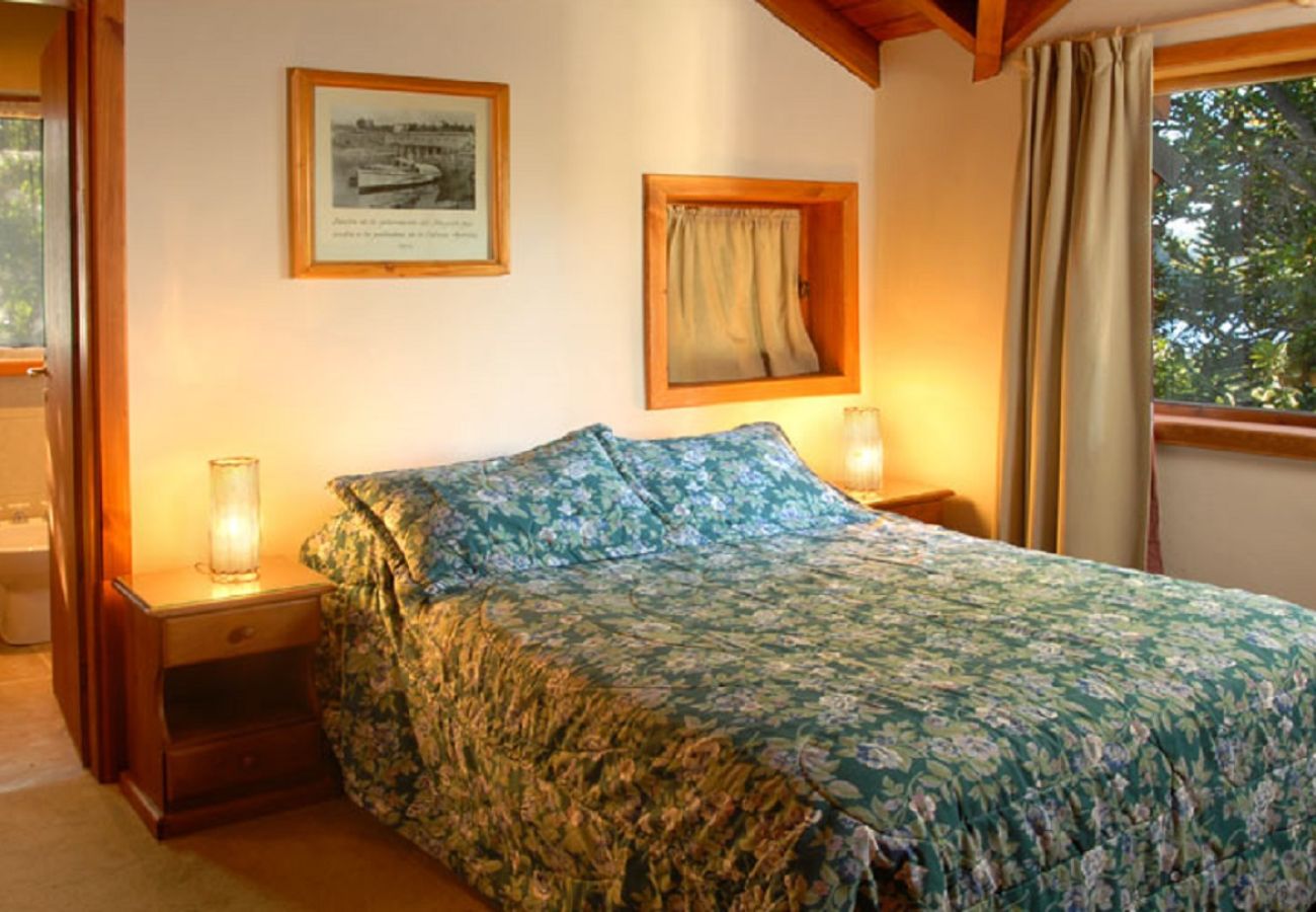 Cabana em San Carlos de Bariloche - 08PAX HUAPI19C ESAA
