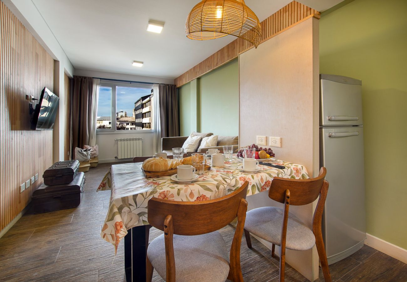 Apartamento em San Carlos de Bariloche - Maitea Bariloche, steps away from the main street