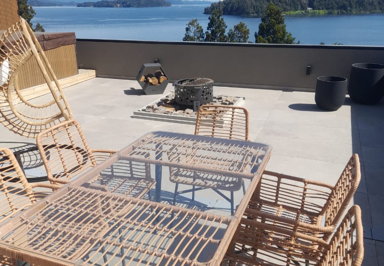 Apartamento em San Carlos de Bariloche - 06 HUAPI50 FLOR-NP