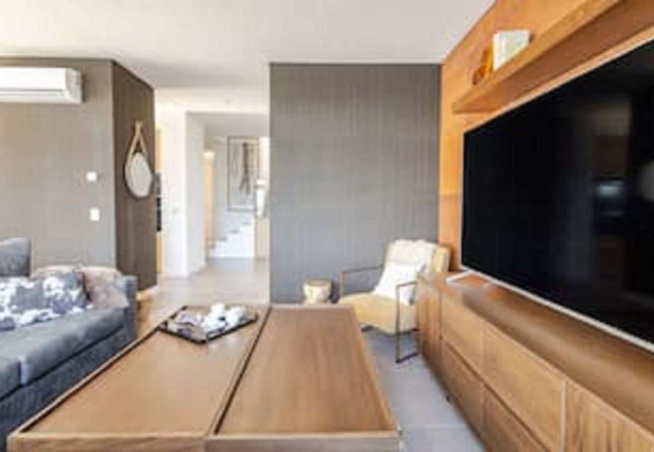 Apartamento em San Carlos de Bariloche - 06 HUAPI50 FLOR-NP