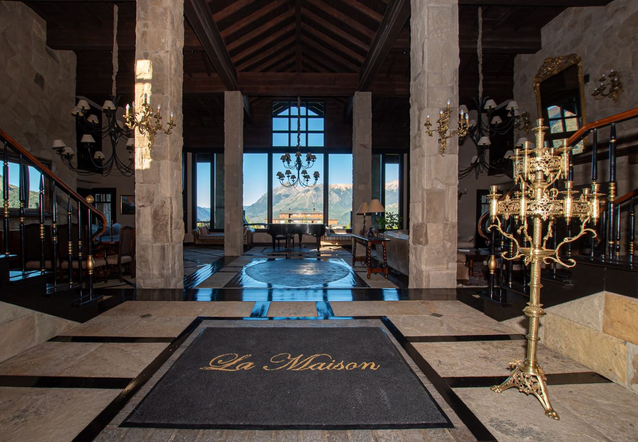 Casa em San Carlos de Bariloche - 18/20PAX ARE09 MAI