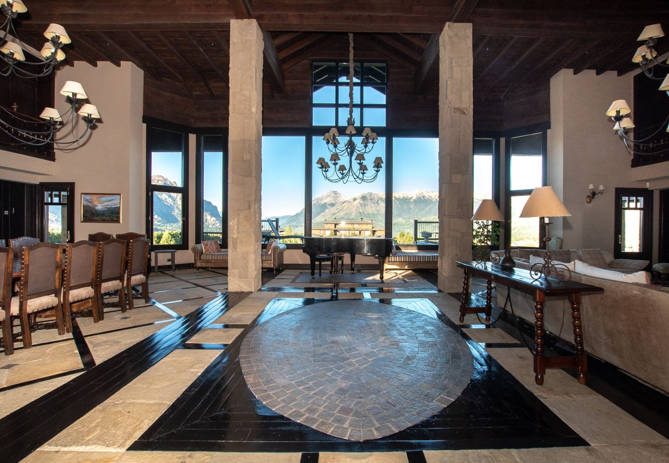 Casa em San Carlos de Bariloche - 18/20PAX ARE09 MAI