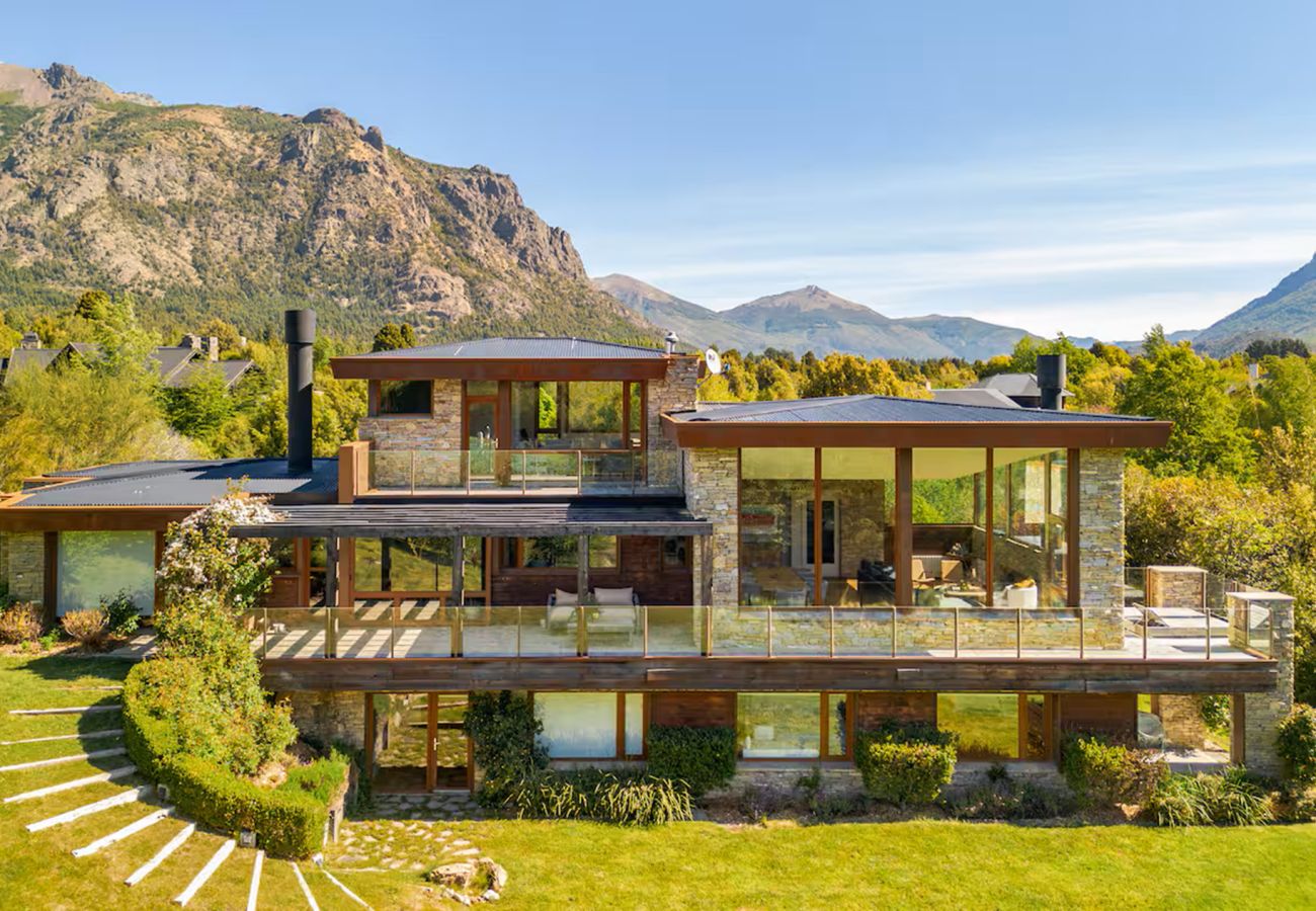 Casa em San Carlos de Bariloche - 08/10 ARE46 NATY