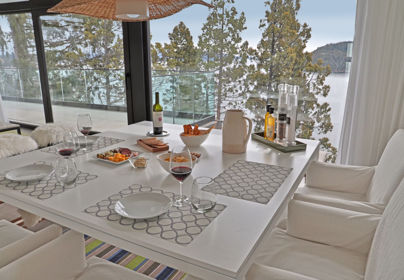 Apartamento em San Carlos de Bariloche - 06 HUAPI44C FLOR