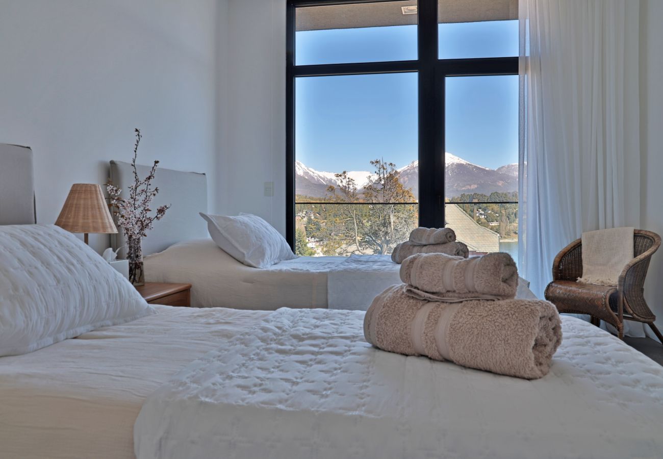 Apartamento em San Carlos de Bariloche - 06 HUAPI44C FLOR