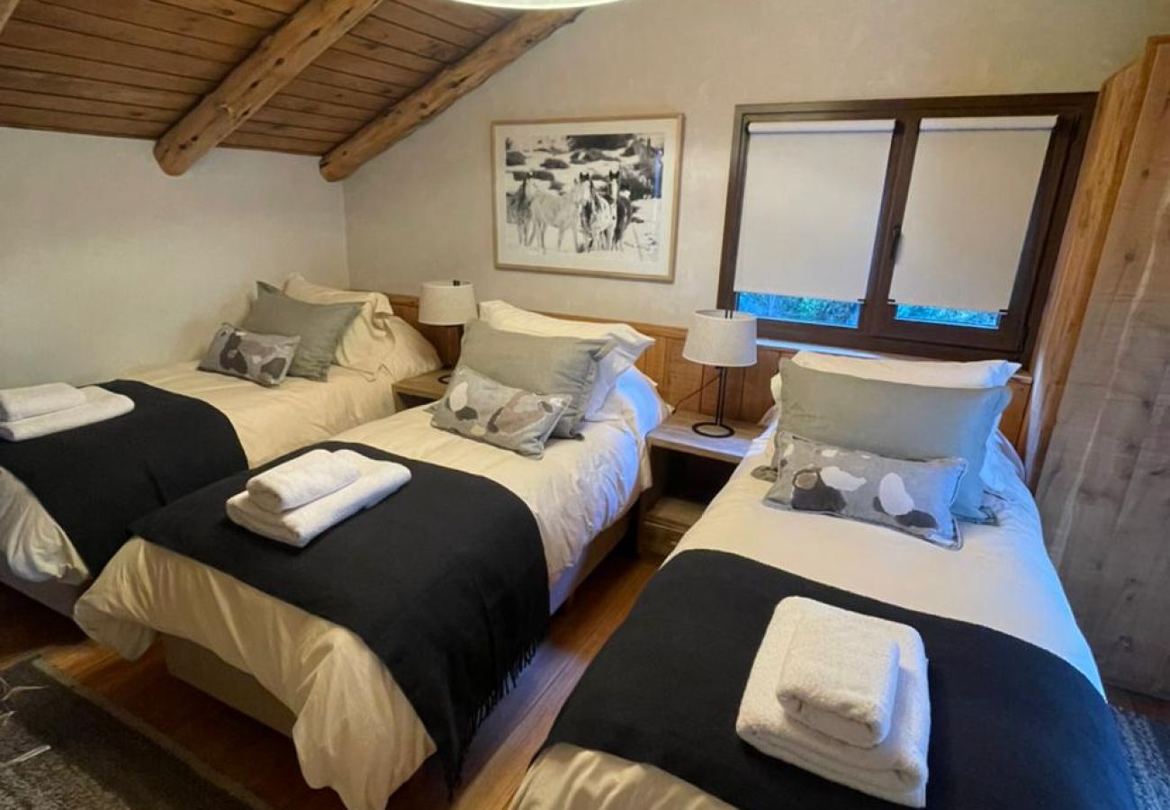 Cabana em San Carlos de Bariloche - 04/05PAX MORE31C BL-B