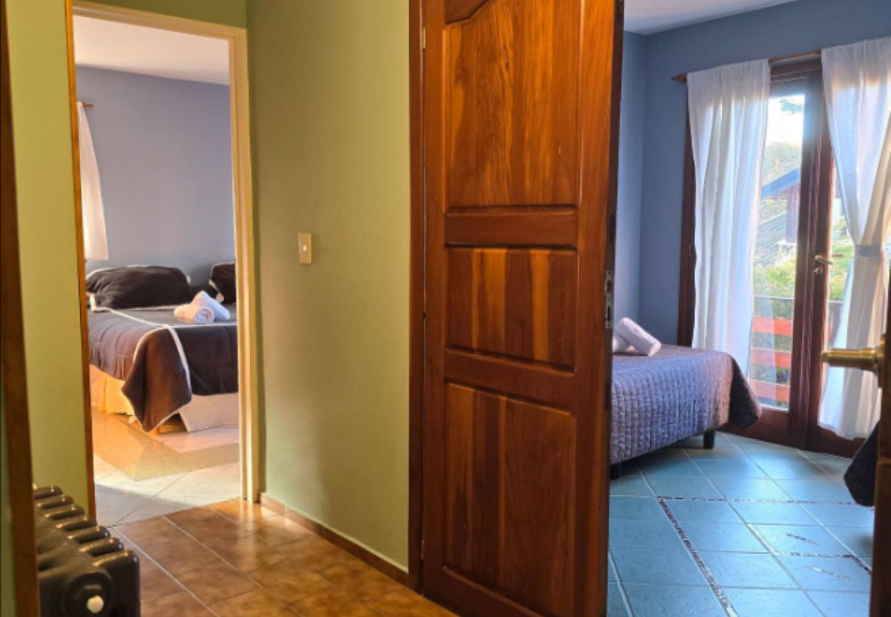 Casa em San Carlos de Bariloche - Jardin Botanico 6 rooms + 4 bathdroom