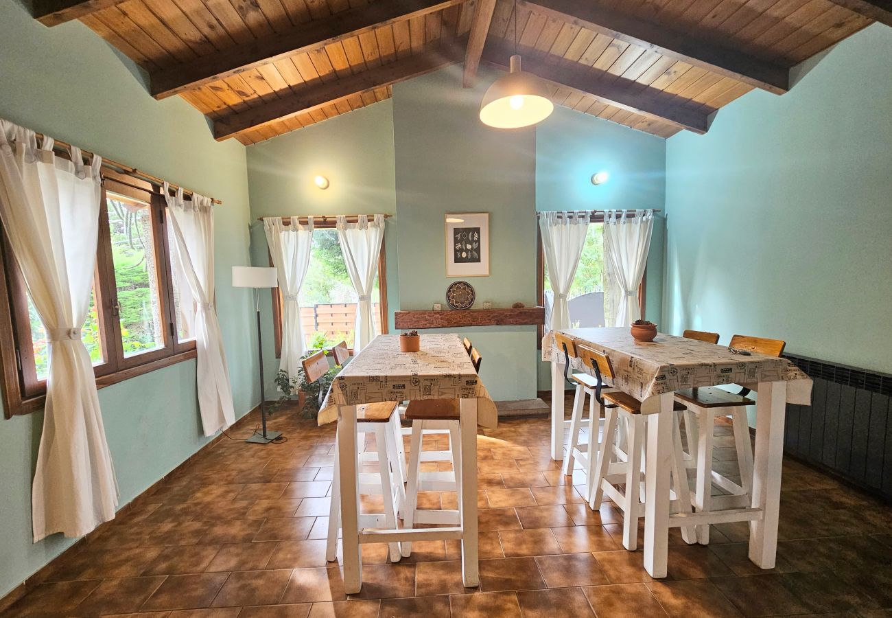 Casa em San Carlos de Bariloche - Jardin Botanico 6 rooms + 4 bathdroom